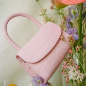 By Far 少女配色新款包包热卖  夏天的味道是粉紫色的风