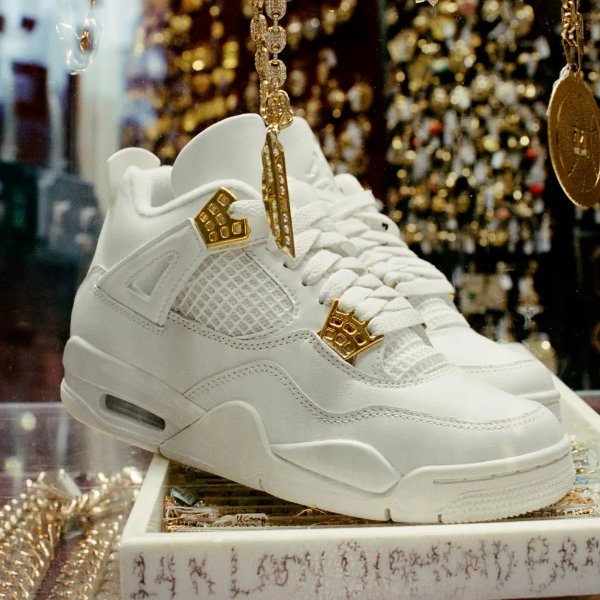 Air Jordan 4 'White & Gold 运动鞋