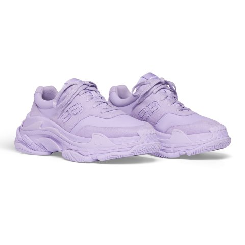 紫色运动鞋
