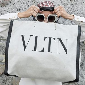 Valentino 精选美包、美鞋热卖 LOGOT恤快来收！
