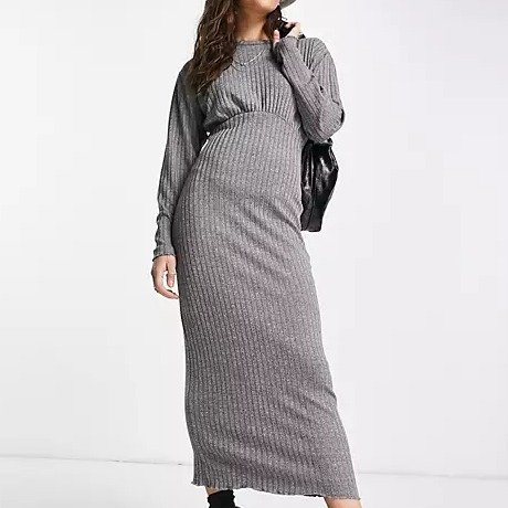 灰色针织连衣裙