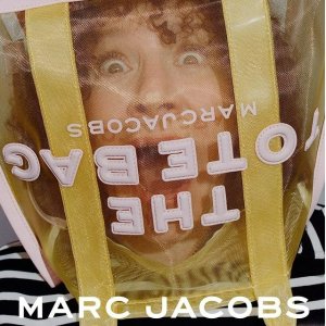 Marc Jacobs 全新梦幻渐变色系上线 马卡龙色网纱Tote$298