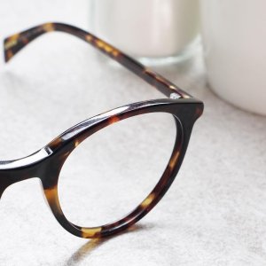 Specsavers 墨镜、框架眼镜折扣2重奏 店内线上均可享