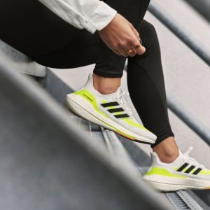 超后一天：adidas Ultraboost 舒服到飞起的强劲跑鞋 健身跑步就它