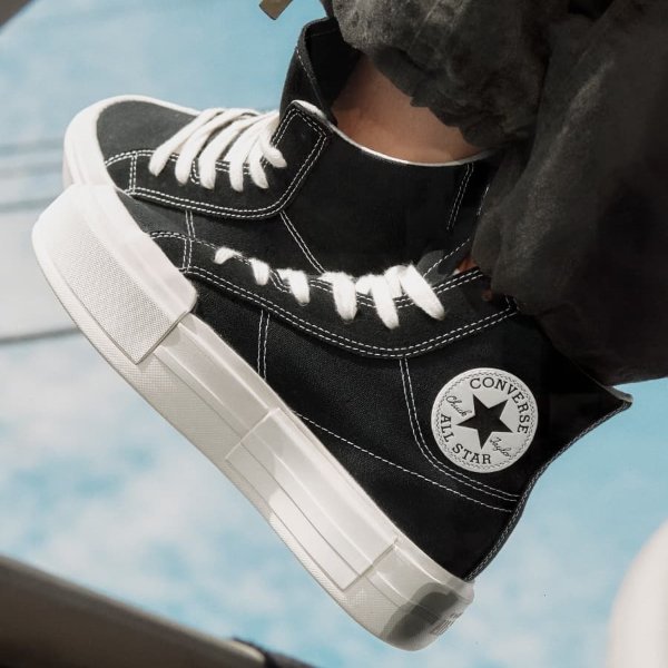 黑色 Chuck Taylor All Star Cruise