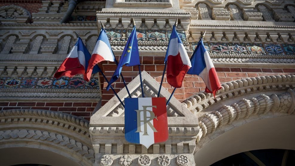 法国外交部官宣 - 拥有硕士学历的中国学生可以直接获得5年签！