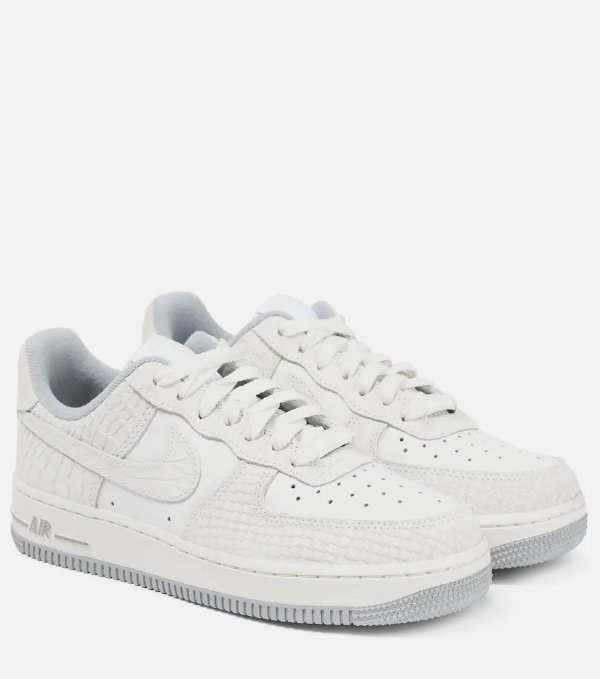 Air Force 1 小白鞋