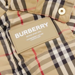 Burberry 新款大促 收经典格纹围巾、Lola单肩包、托特包等