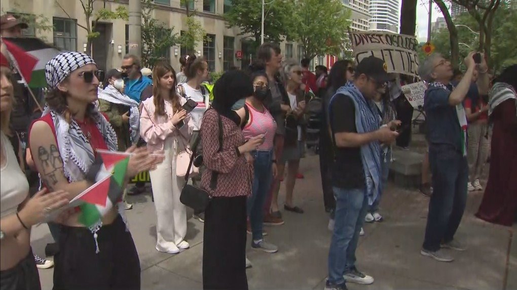周末加拿大多地爆发抗议游行！多伦多DT抗议者激烈对抗警察，国际赛事受阻！