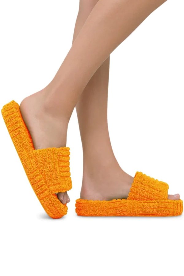 RESORT SPONGE SLIPPERS | TANGERINE