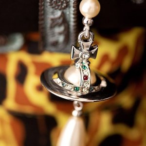 Vivienne Westwood 小土星私促 款式多 绝美珍珠土星耳环$119