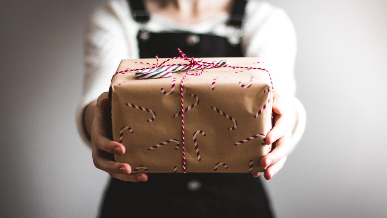 法国圣诞节送礼清单 | 手把手教你给男女朋友、家长选礼物，再也不用发愁该送什么了！