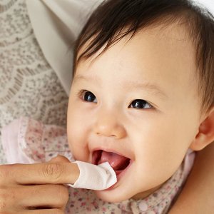 Pigeon 贝亲乳牙清洁巾 木糖醇清洁牙齿 食品级安全原料