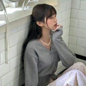 W Concept 韩女爆款合集 张元英同款Rolarola针织衫$120