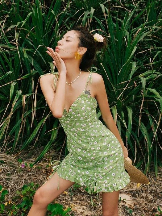 Floral Shirring 连衣裙
