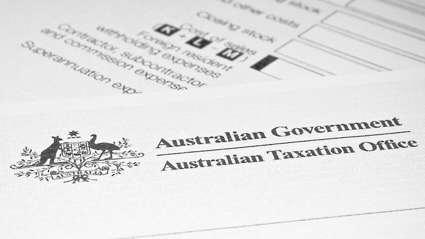 在什么情况下会收到来自澳大利亚税务局报税季账单？如何偿还及归还期限？