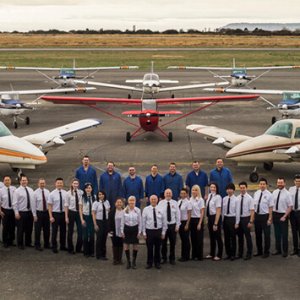 Professional Flight School(Canada) 加拿大超大的和超受尊敬的飞行培训机构之一，圆你航天梦