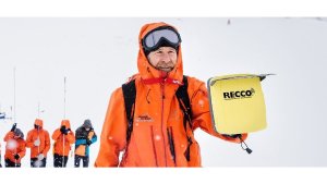 自带雪崩救援系统滑雪装备推荐 - 始祖鸟、Zara、迪卡侬等品牌！RECCO工作原理！