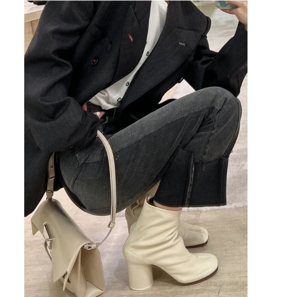 MAISON MARGIELA 奶白色tabi靴