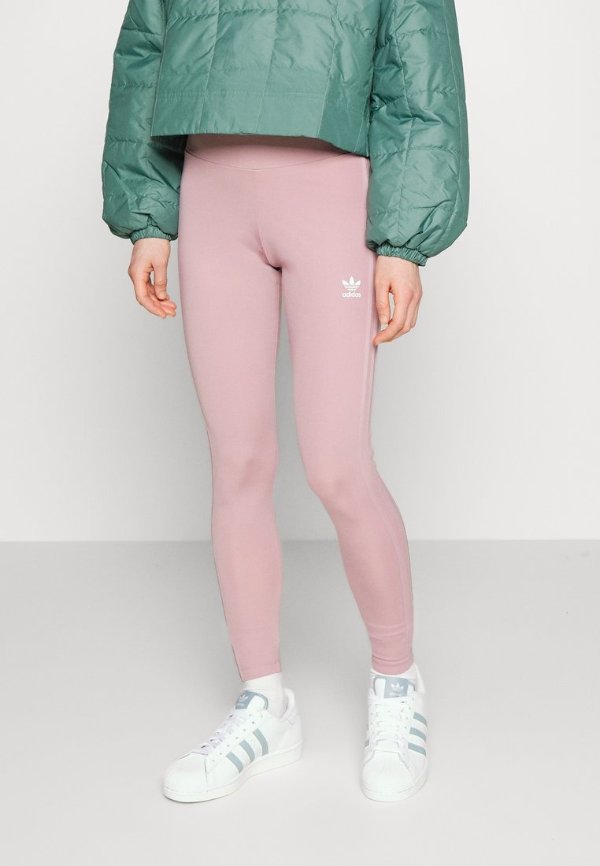樱花粉健身裤
