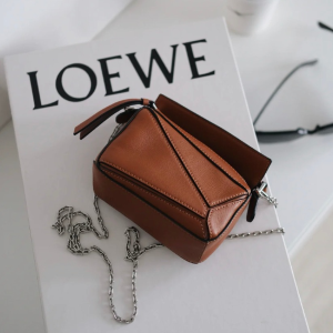 Loewe 爆款近期超好价 Puzzle、Gate、Hammock新色都上线