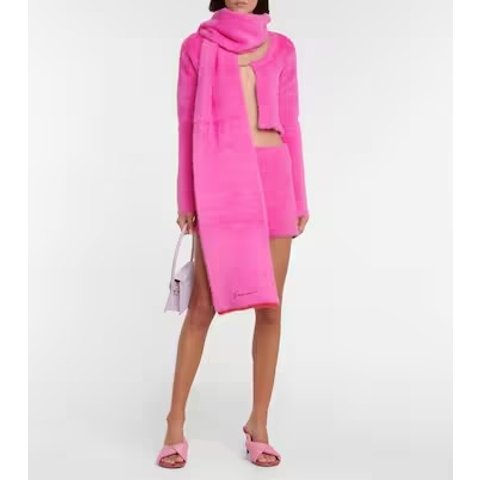 Jacquemus绒绒围巾