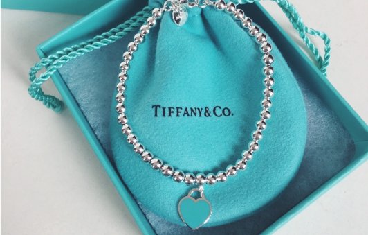 Tiffany&Co 奢牌白菜价 爱心手链$299Tiffany&Co 奢牌白菜价 爱心手链$299