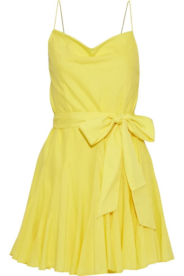 淡黄色连衣裙