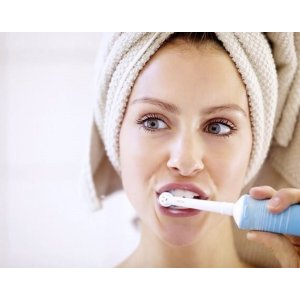 Oral-B Vitality Pro 亮白电动牙刷