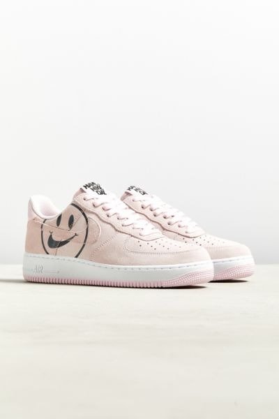 Nike Air Force 1 笑脸鞋