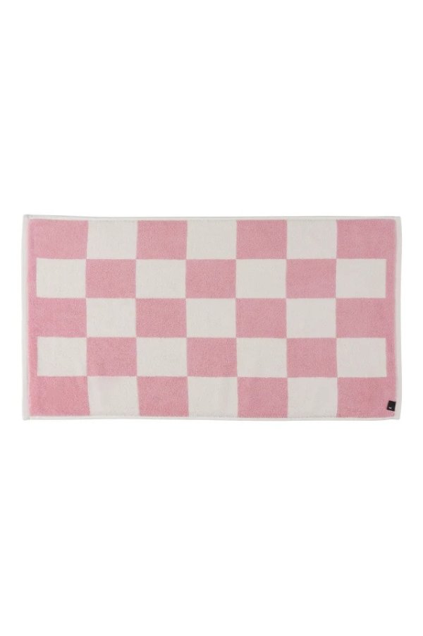 Pink 棋盘格地毯