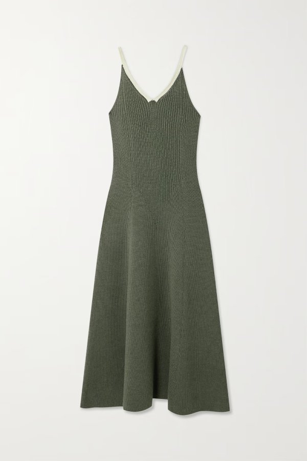 石墨绿针织连衣裙