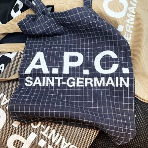A.P.C 简约包包限时折扣 法国性冷淡风时尚品牌