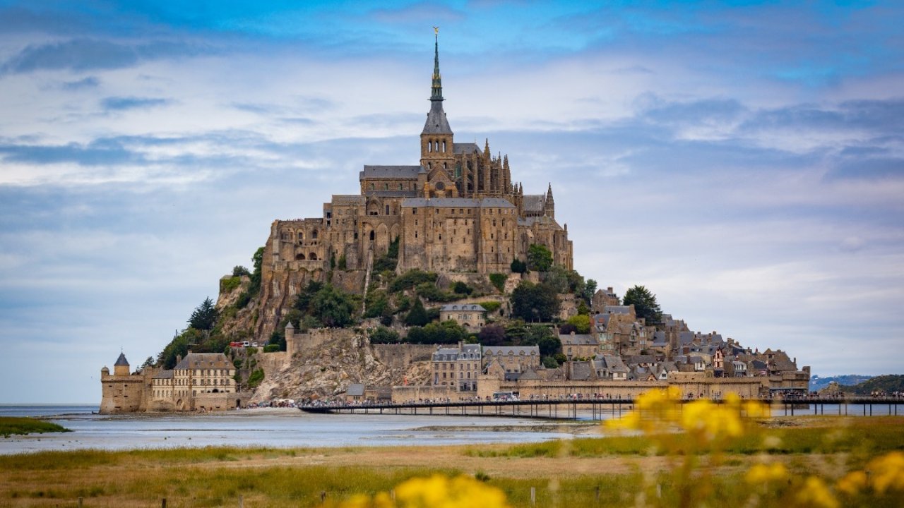 收藏贴｜法国圣米歇尔山Mont-Saint-Michel旅游攻略，巴黎周末旅游必备！