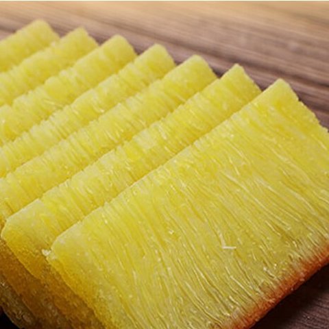 片片金黄 入口即化一盘拥有鱼翅纹的美味椰汁黄金糕
