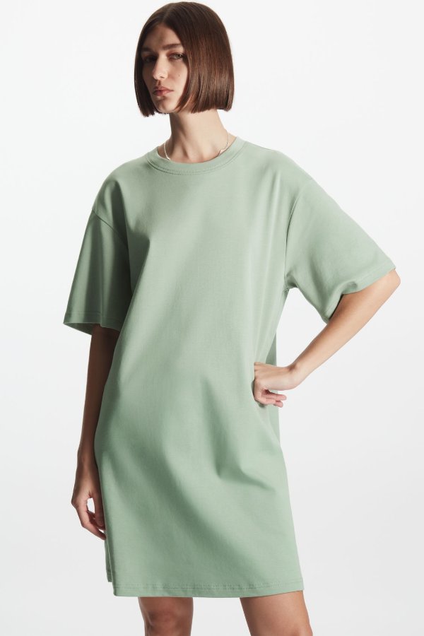 抹茶绿T恤裙 