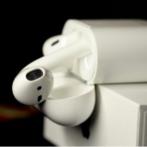 Apple airpods 2代无线耳机 真香警告 早买早享受