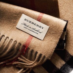 Burberry 收超新款围巾、经典格纹 羊绒必备款仅$166