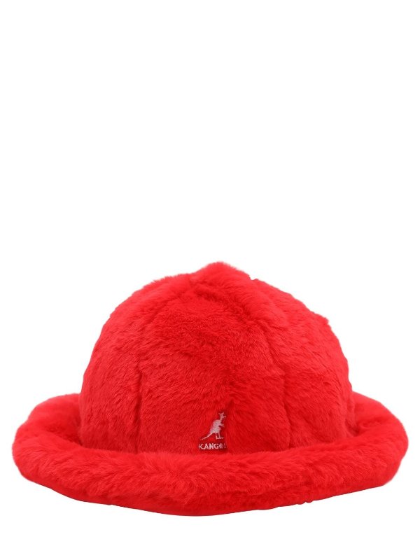 红色毛绒渔夫帽