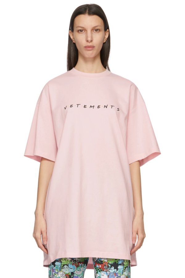 粉色logo T恤