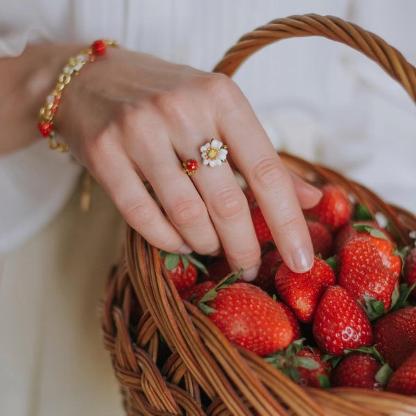 草莓戒指