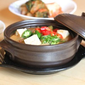 韩式砂锅 可以煮美味的豆腐汤、泡菜汤啦