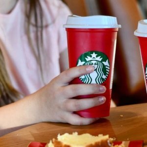 收藏款红杯Starbucks 限时活动 每年一次 先到先得 11月17日参加