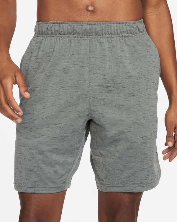 Yoga Dri-FIT 短裤