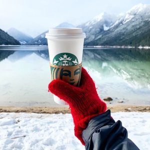 Starbucks星巴克 手作饮品限时回归 大雪纷飞的日子需要一杯coffee