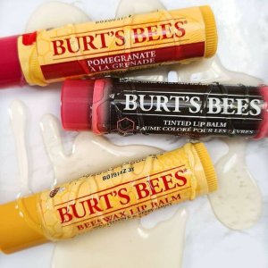 Prime Day 狂欢价：Burt's Bees 小蜜蜂护唇系列 伪素颜第一步！