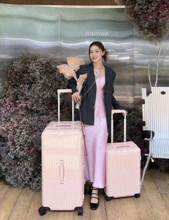 RIMOWA Petalピンク Essential Check-In L RIMOWA Petalピンク