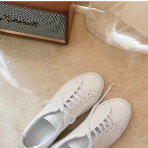 Common Projects 小白鞋  杨幂，刘雯都在穿 一双可以潮一整年