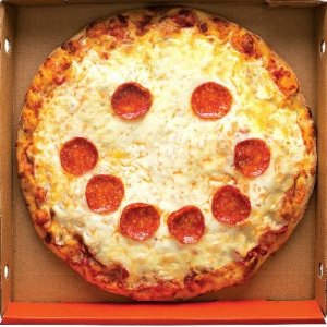 Pizza Pizza 12寸中号笑脸慈善披萨 限时特价$5.99