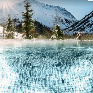 奥地利洛尔茨河谷 全景桑拿温泉 森林泡澡、滑雪假期一次get！